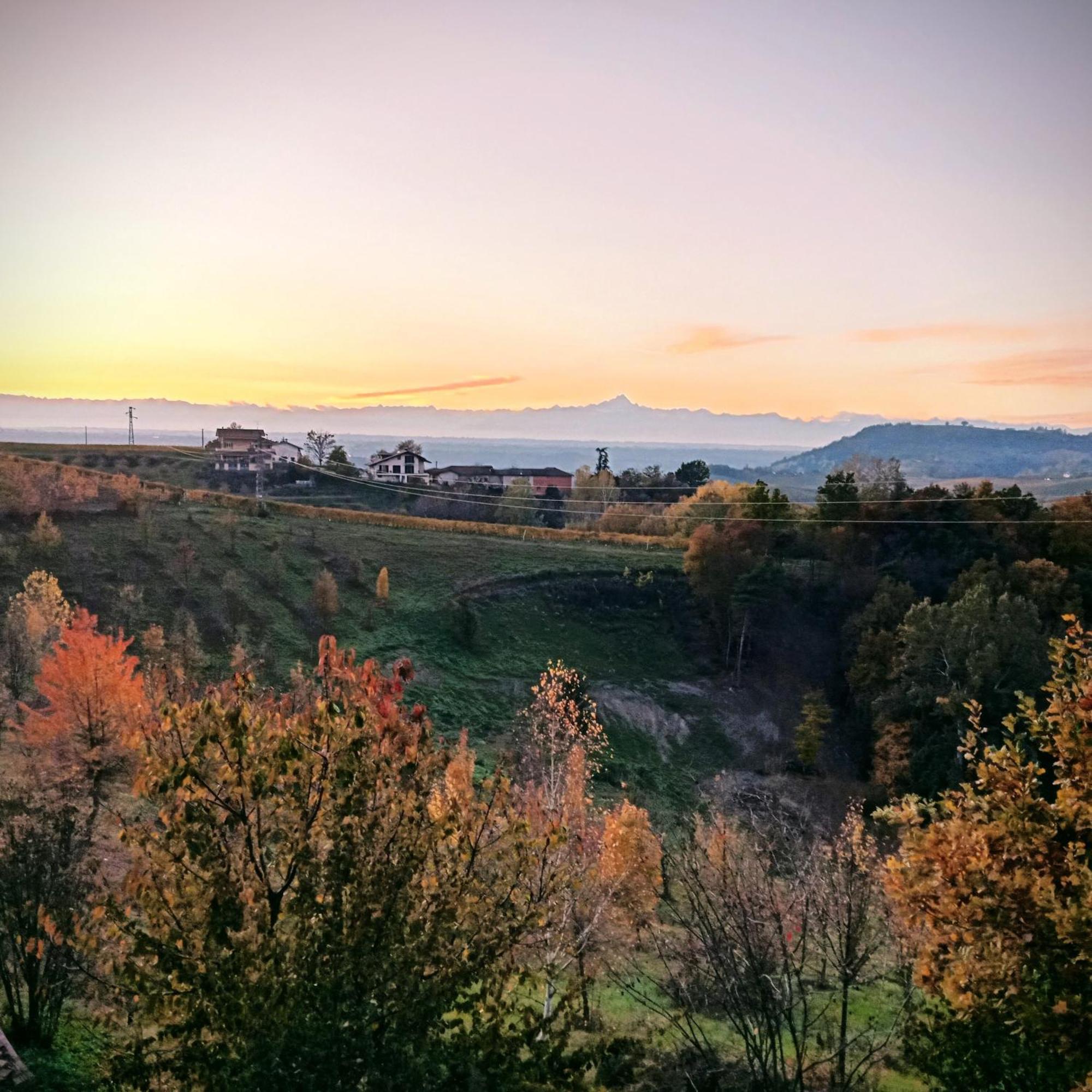 Agriturismo Bric Di Gai Monforte dʼAlba Zewnętrze zdjęcie