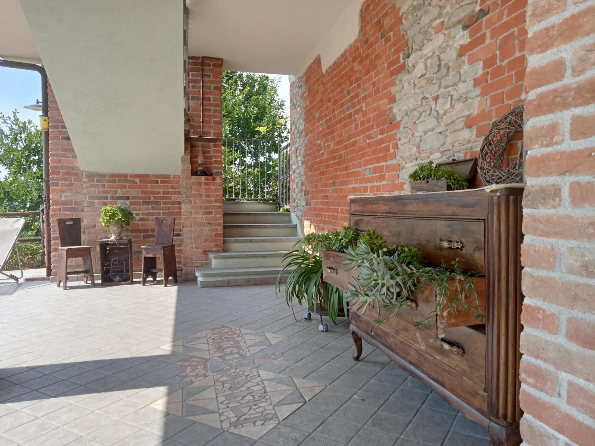 Agriturismo Bric Di Gai Monforte dʼAlba Zewnętrze zdjęcie