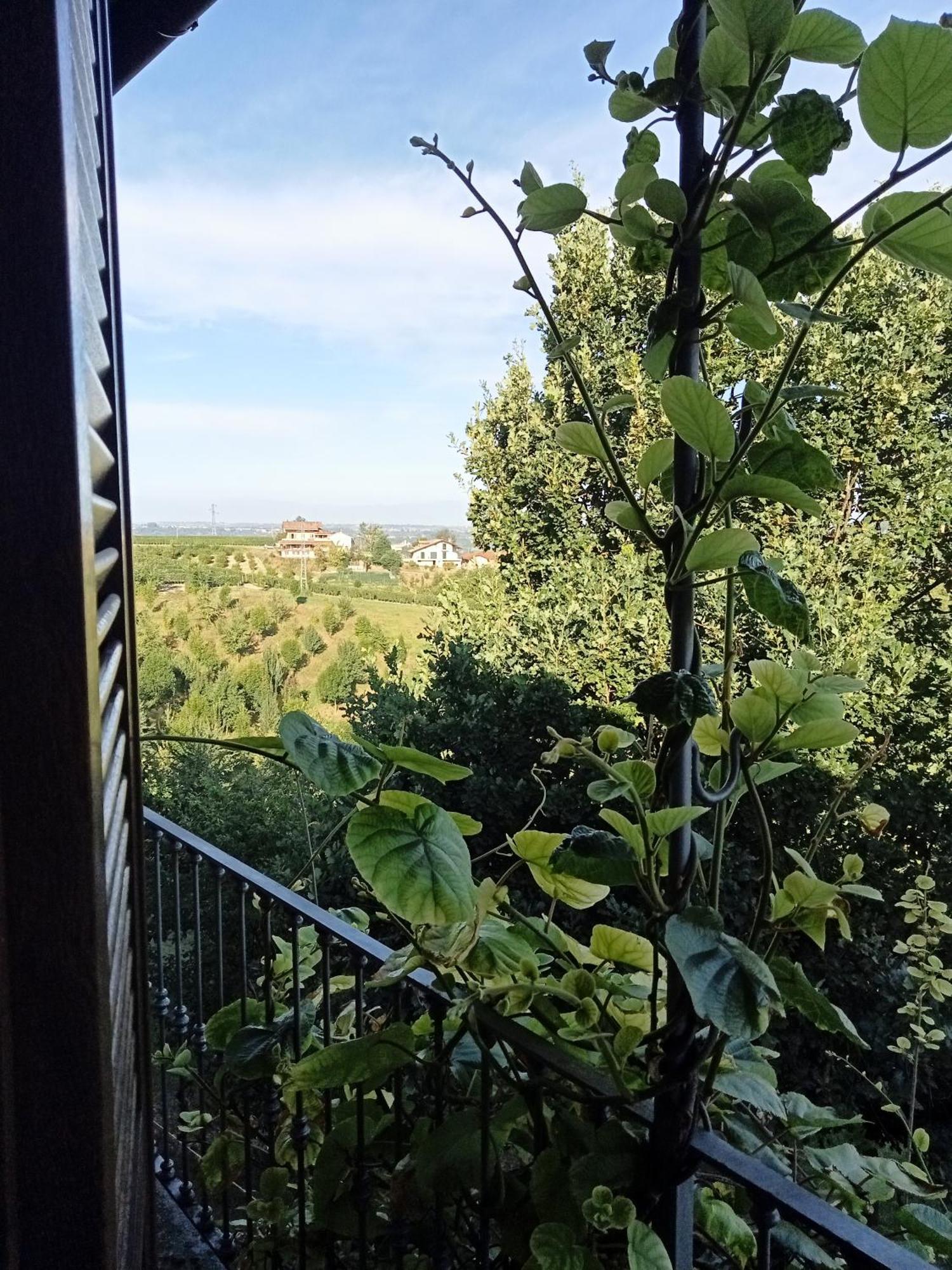 Agriturismo Bric Di Gai Monforte dʼAlba Zewnętrze zdjęcie
