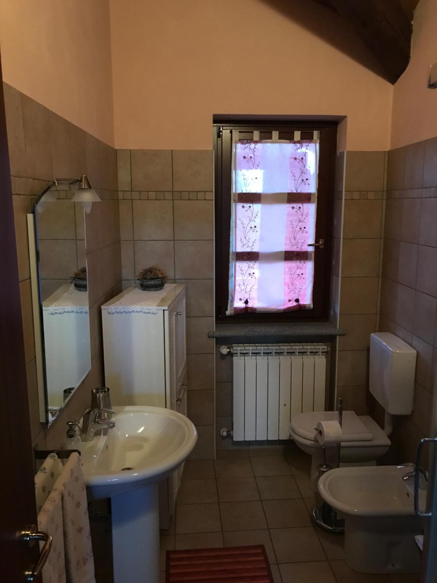 Agriturismo Bric Di Gai Monforte dʼAlba Zewnętrze zdjęcie