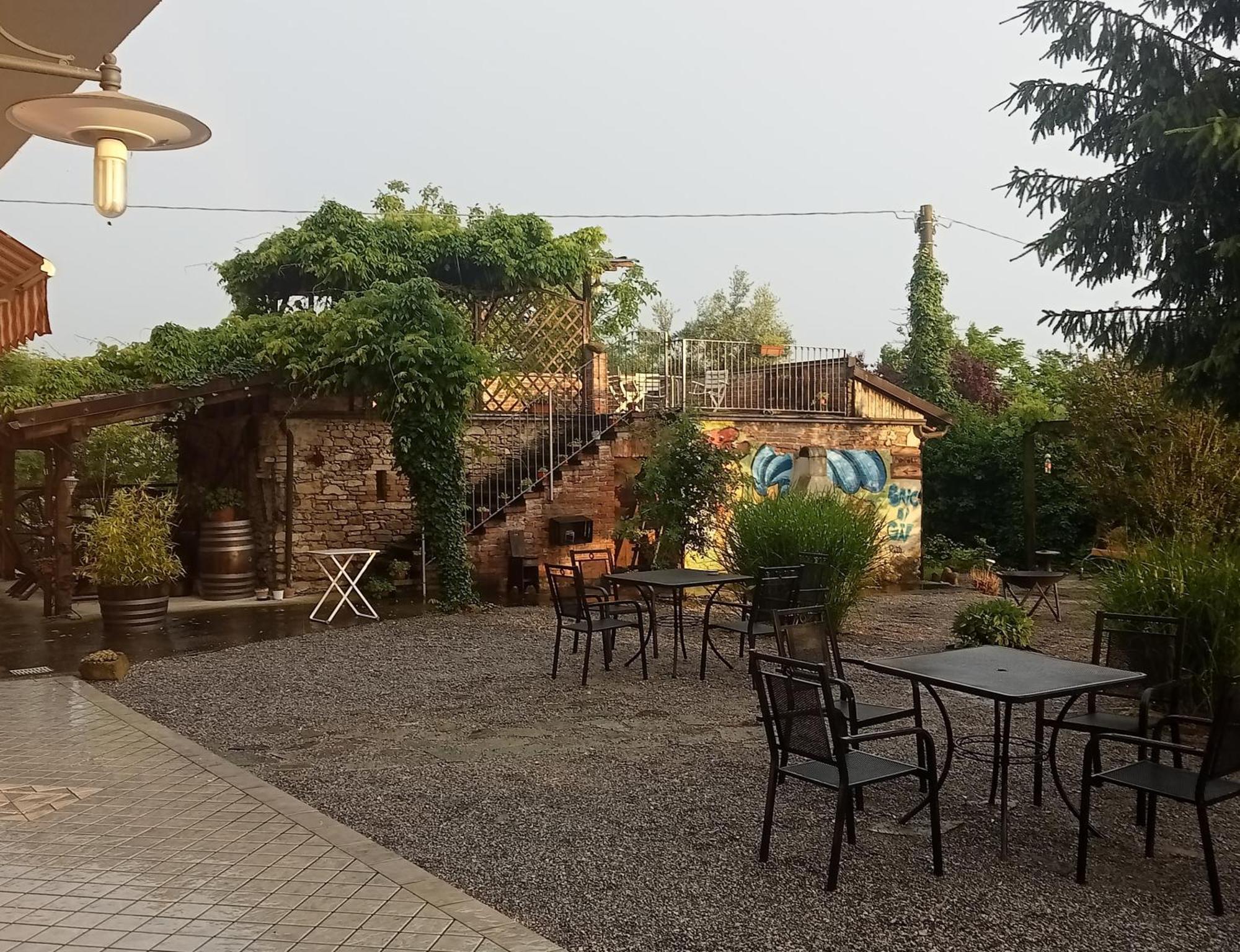 Agriturismo Bric Di Gai Monforte dʼAlba Zewnętrze zdjęcie