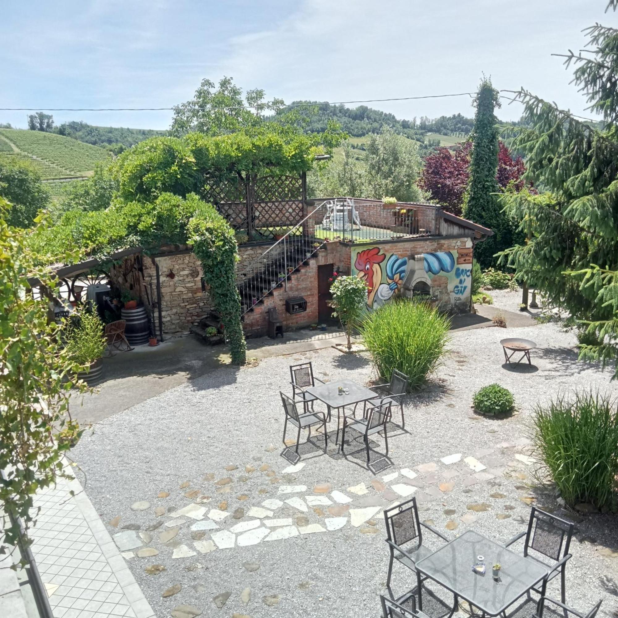Agriturismo Bric Di Gai Monforte dʼAlba Zewnętrze zdjęcie